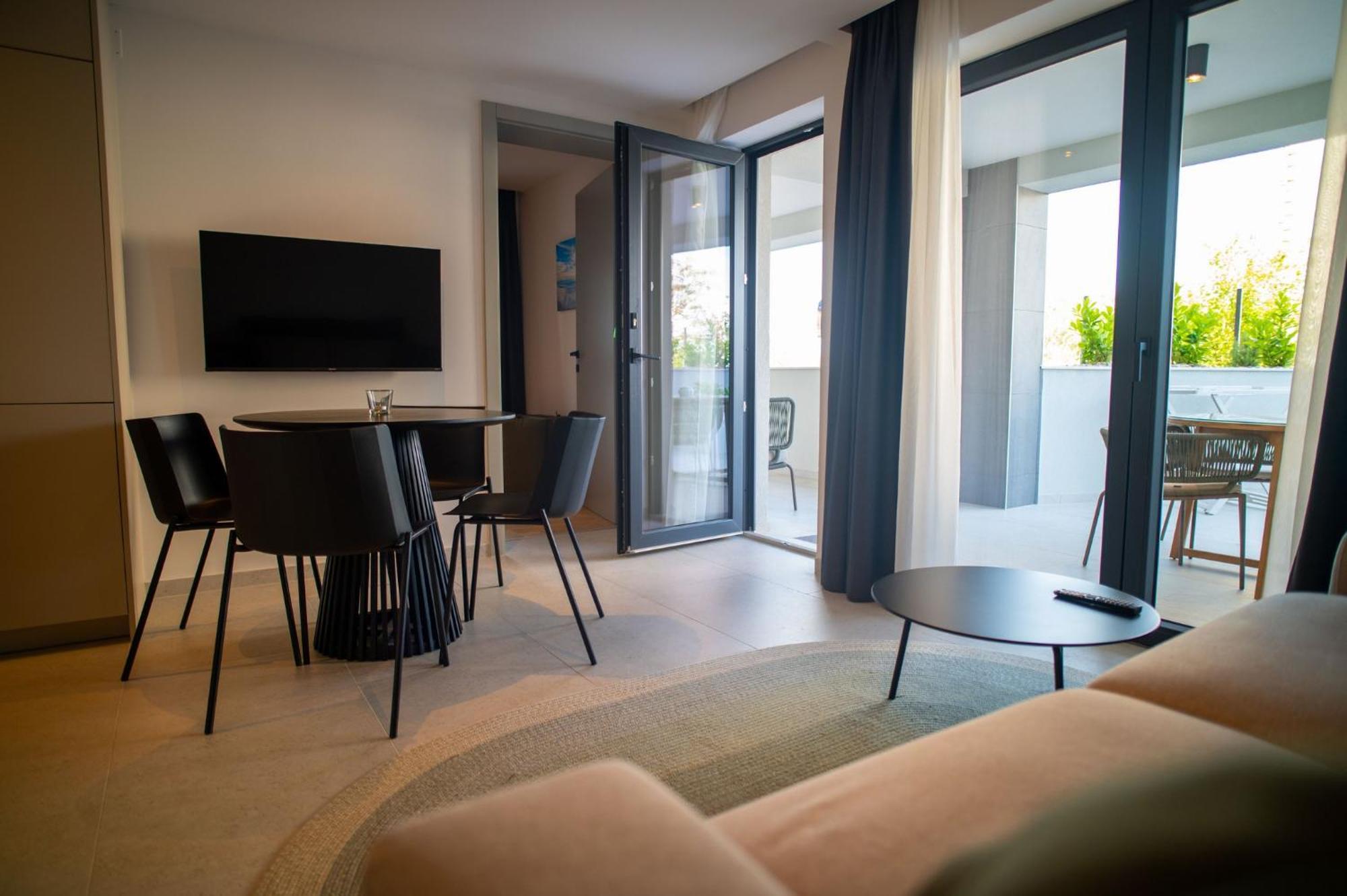 ונטאצ'יצ'י Villa Calma Apartments מראה חיצוני תמונה